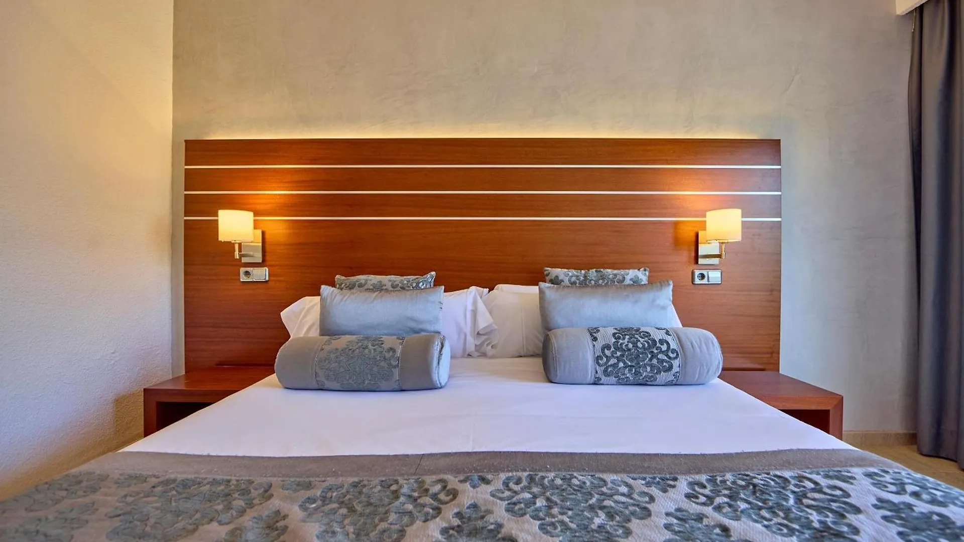 Zafiro Rey Don Jaime Hotel Santa Ponsa