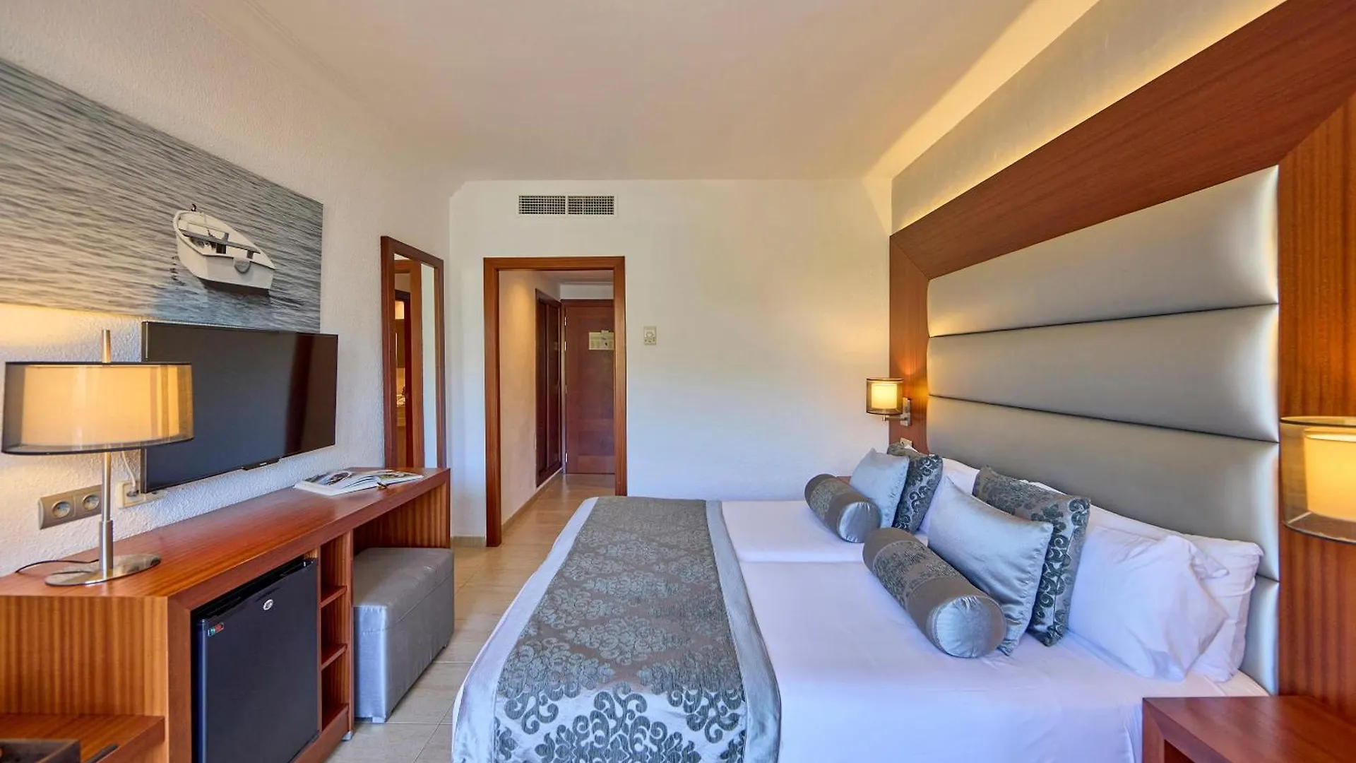 Zafiro Rey Don Jaime Hotel Santa Ponsa Spain