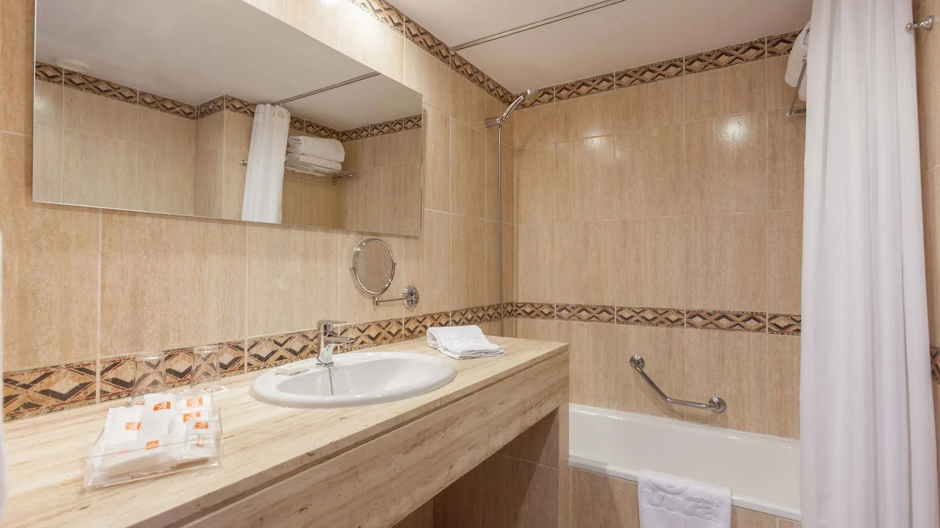 Zafiro Rey Don Jaime Hotel Santa Ponsa 4*,  Spain